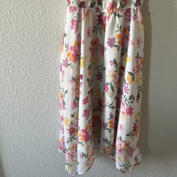 H&M girls flower dress size 7 - Picture 3 of 5